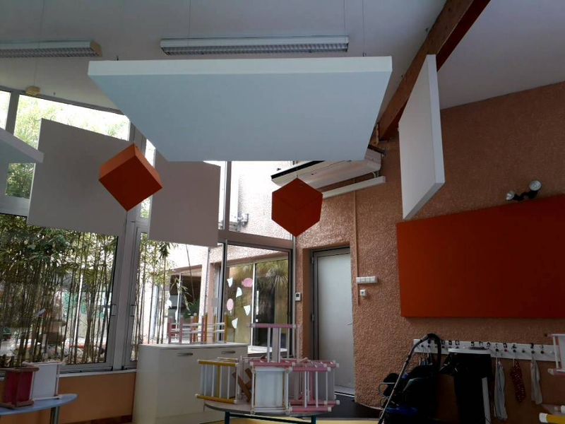 Vente de solutions acoustiques restaurants (83)